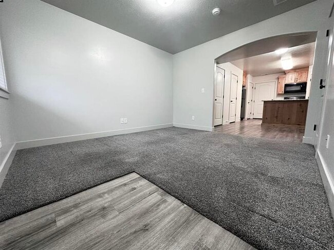 Photo - 483 N 2650 W