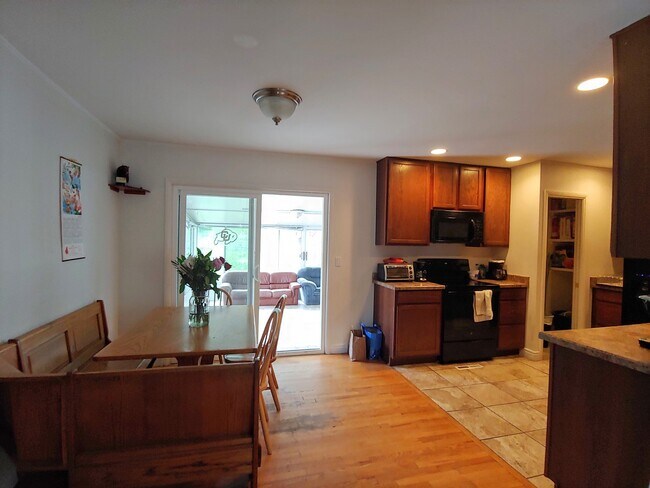 Photo - Must See 5 Bed/3 Bathroom East Boulder Home - Available August 7th!