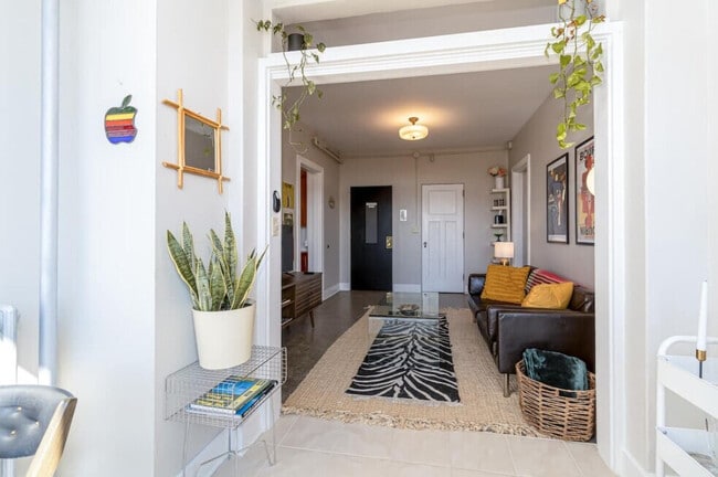 722 18th St