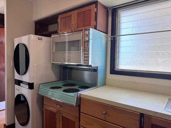 Building Photo - 1 Bed/1 Bath/1 Parking - Makiki area, clos... Rental