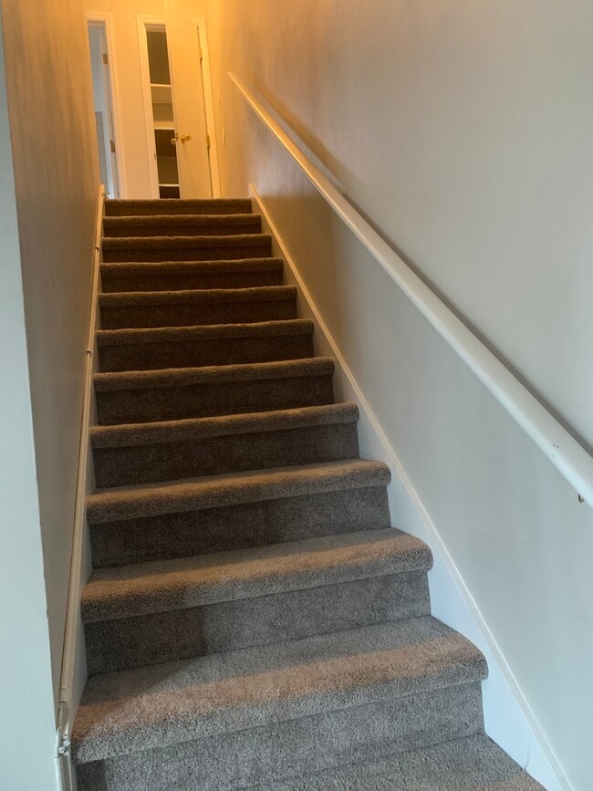 Hickory East 2 Bedroom Stairway - Apartments on 20th