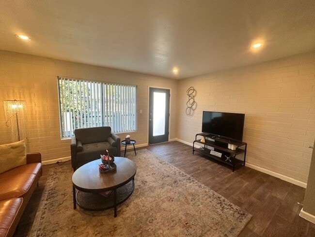 Photo - Welcome to The Flats Downtown!