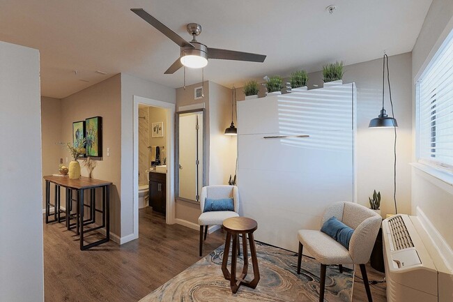 Photo - Hedge Apartments