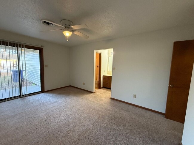 Photo - Nice 2 bedroom 2 bath duplex