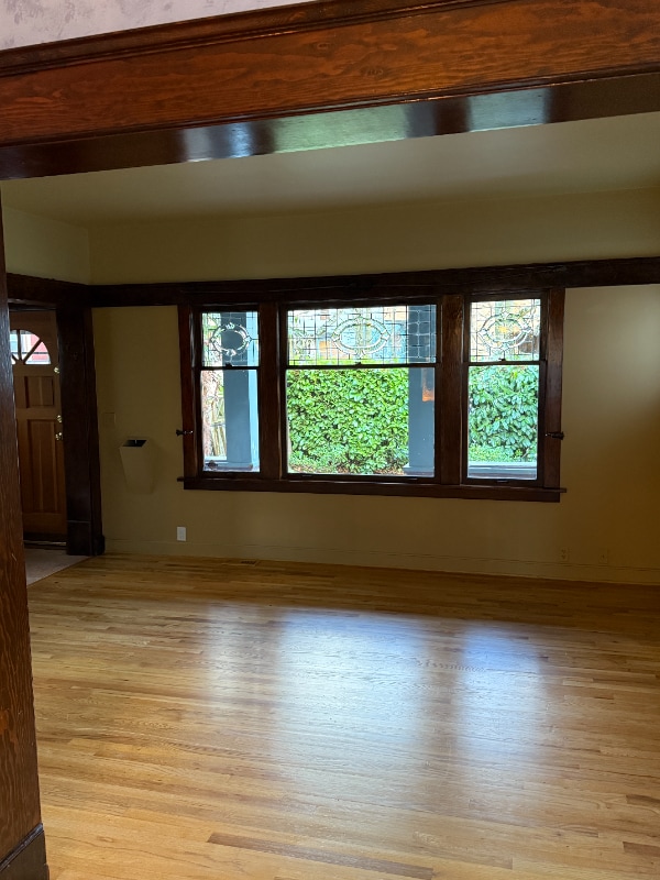 Photo - 6547 Greenwood Ave N