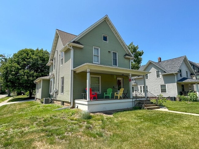 535 Welch Ave