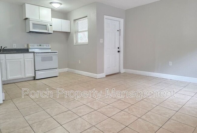 Building Photo - 1 Ellis Dr Unit B