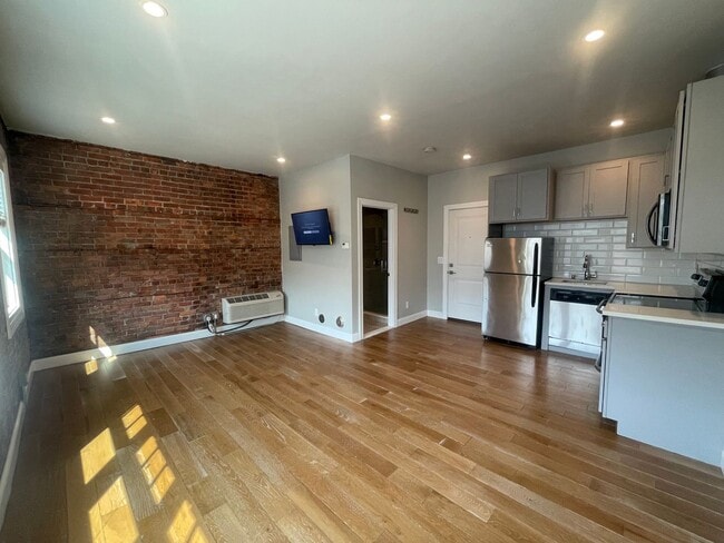 Photo - The Isabelle Unit Studio