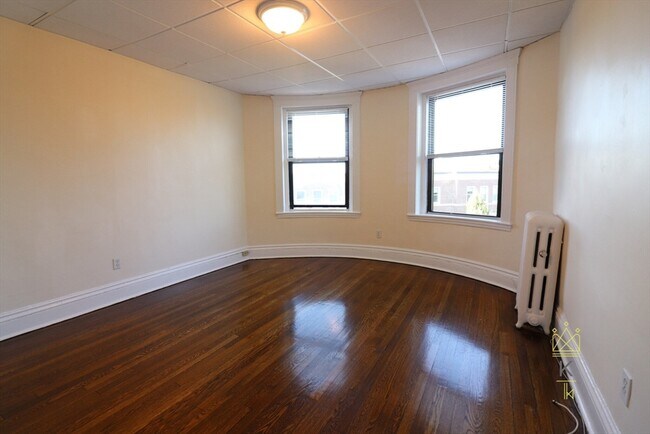 Photo - 1961 Commonwealth Ave Unit 6