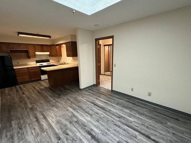 Building Photo - Waterfront Apartments II Unit 3
