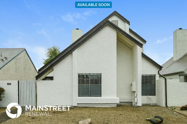 Photo - 2229 W Ross Ave House
