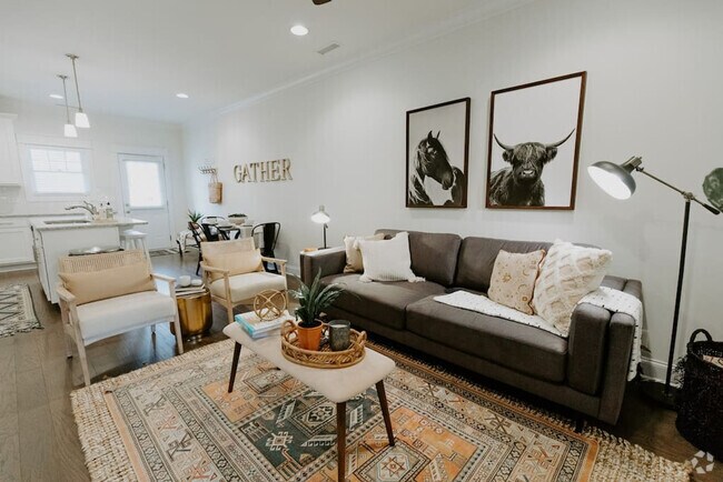 Building Photo - 1019 N Maple St Unit ID1232883P Rental
