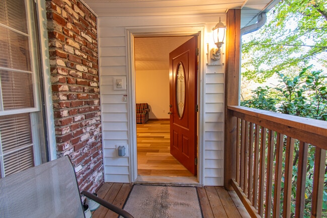 Entrada - 4747 Knollwood Dr NW Unidad 4747a Knollwood Drive