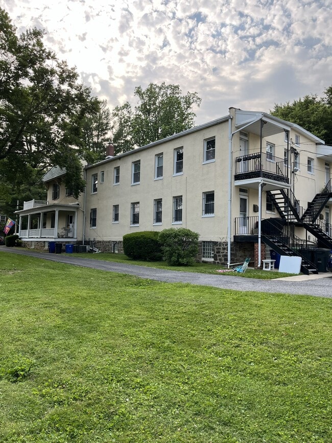 Photo - 4101 Roland Ave Unit 2F