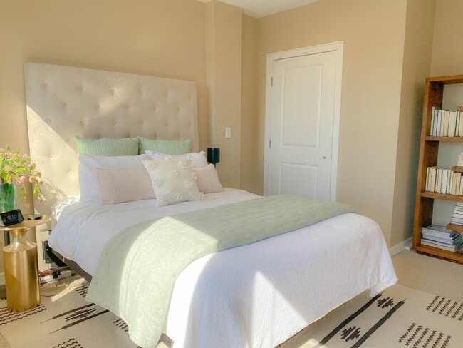 Photo - 16 Miner St Unit 3