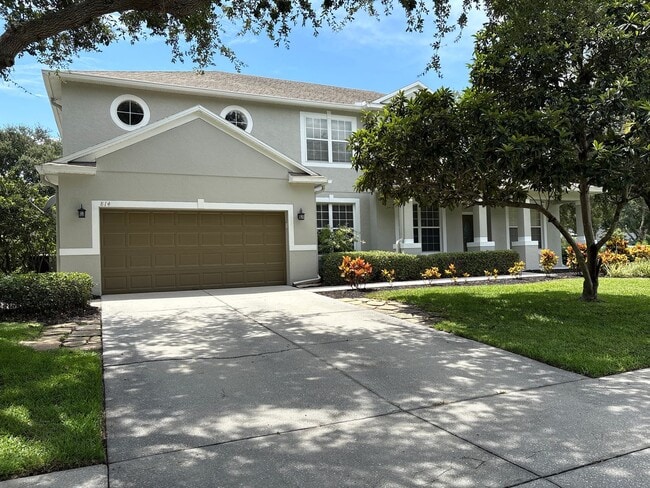 Stunning 6-Bedroom Pool Home in Desirable ... - Stunning 6-Bedroom Pool Home in Desirable ...