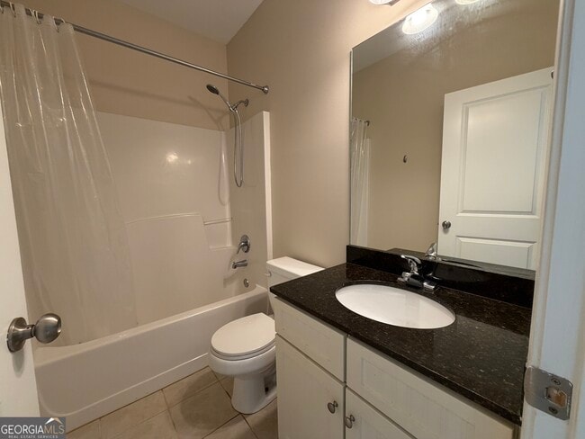 Photo - 200 River Grove Parkway