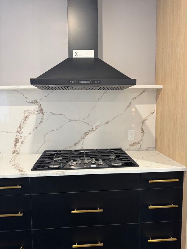 Photo - 3116 Dobson St