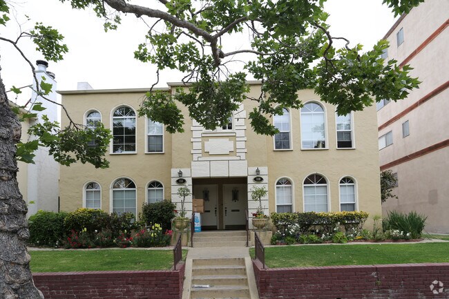 Photo - 151 S Maple Dr