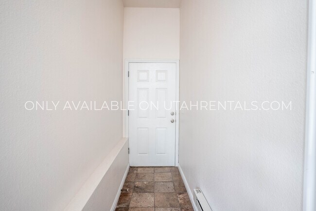 1052 Canyon Meadow Dr Unidad 3