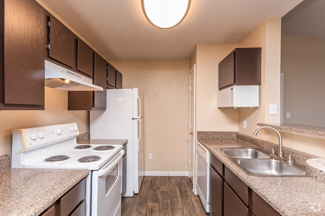 1BR, 1BA - 814SF "La Hacienda" Kitchen