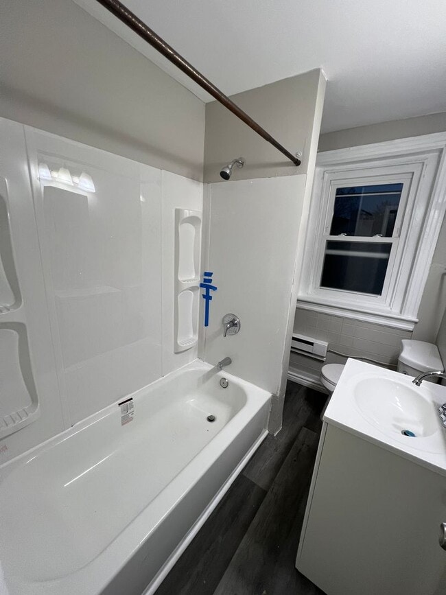 Photo - 240 E Hamilton St Unit 2