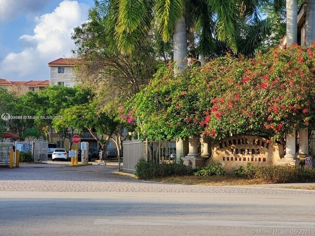 Building Photo - 15231 SW 80th St Unit 207