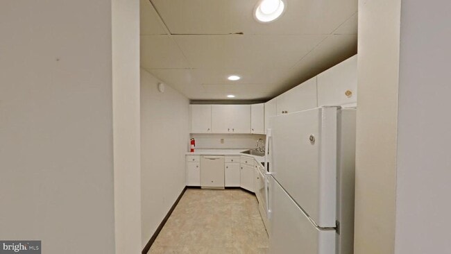 Photo - 1030 E Lancaster Ave