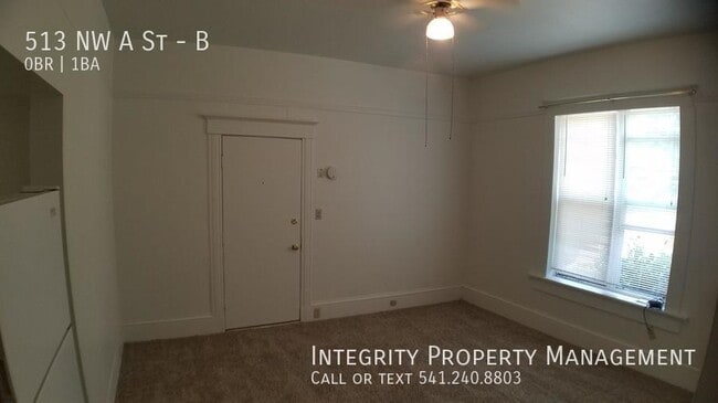 Photo - 513 NW A St Unit B