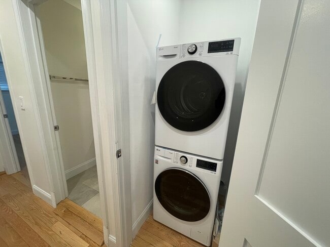 Photo - 95 Phillips St Unit 1