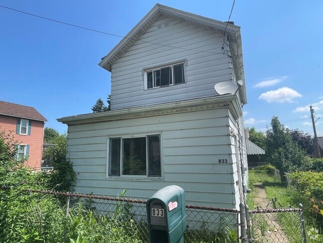 Building Photo - Charming 2-Bedroom, 1.5-Bath Home for Rent...