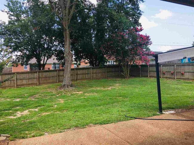 Photo - 479 Sanga Cir W