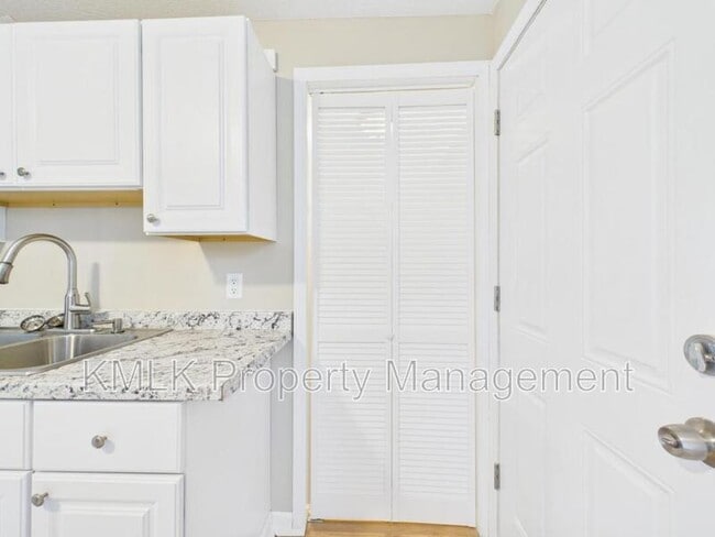 Photo - 9042 Maple Grove Rd