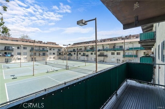 Photo - 5460 White Oak Ave Unidad A318
