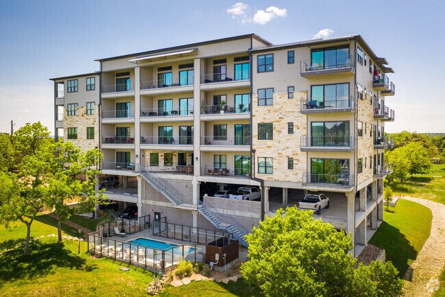 The Hudson on Lake Travis (WATERFRONT!)