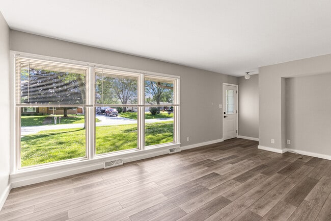 Photo - N58W18330 Juniper Ln
