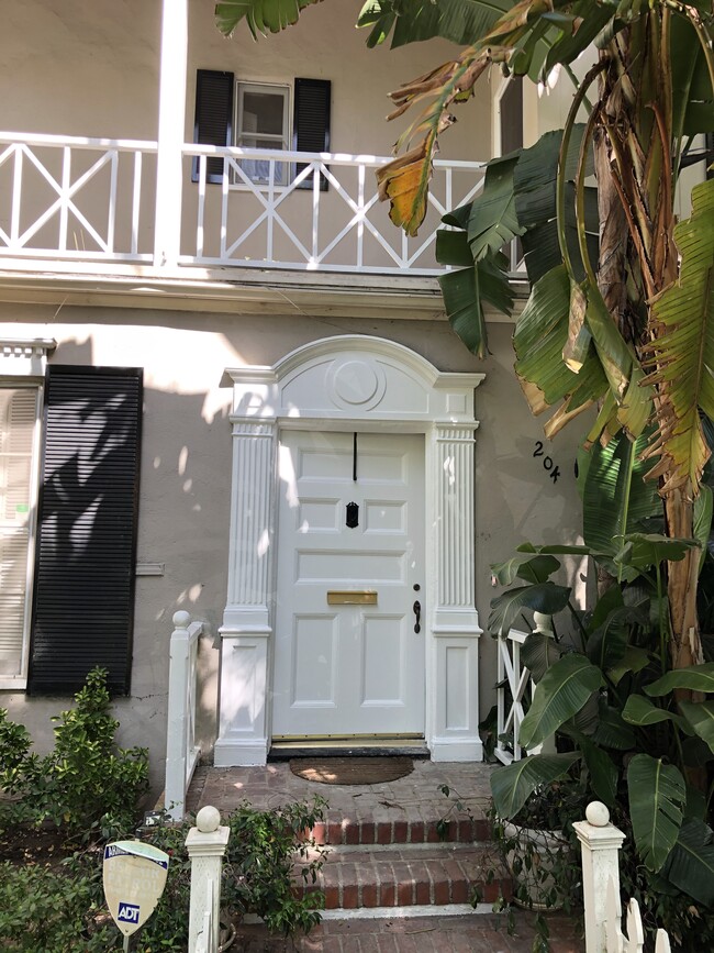 Front Entrance - 204 El Camino Dr Townhome