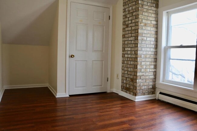 Photo - 200 Pearl St