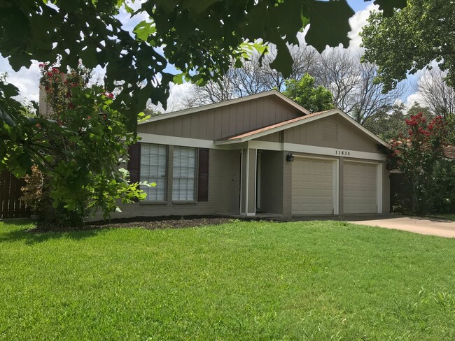 Building Photo - 11638 Parkfield Dr