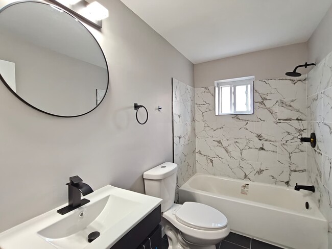 Photo - 308 Main St Unidad A2