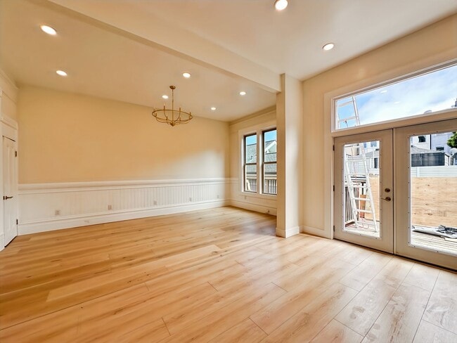 Photo - Top-Floor, Remodeled 5BR/2.5BA Victorian Flat, Pet Friendly, Steps from Alamo Square Unit 1415 Golden Gate Avenue