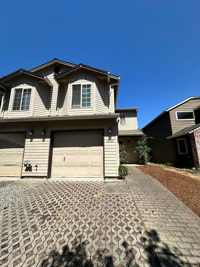 Building Photo - 10398 - Lydia Court Duplex Unit 10398-12727 Rental