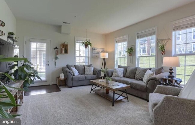 Photo - 670 Whitetail Dr