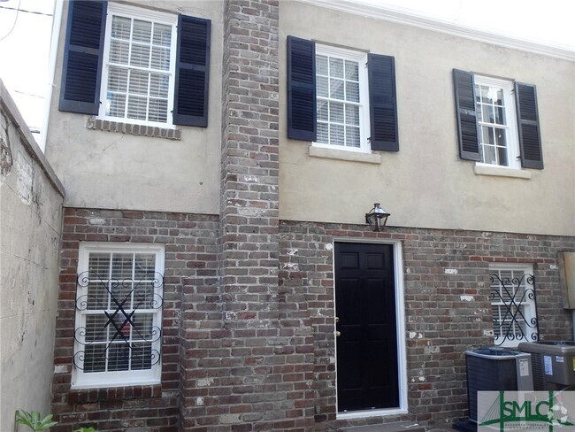 Building Photo - 113 W Gaston St Rental
