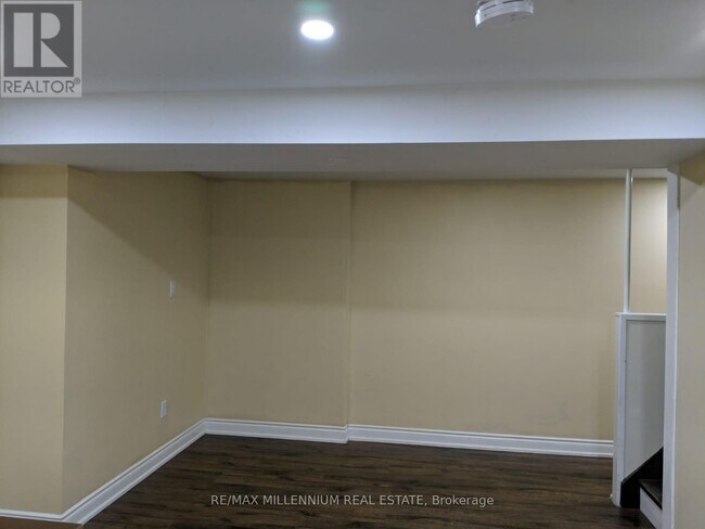 Photo - 18 Junewood Crescent