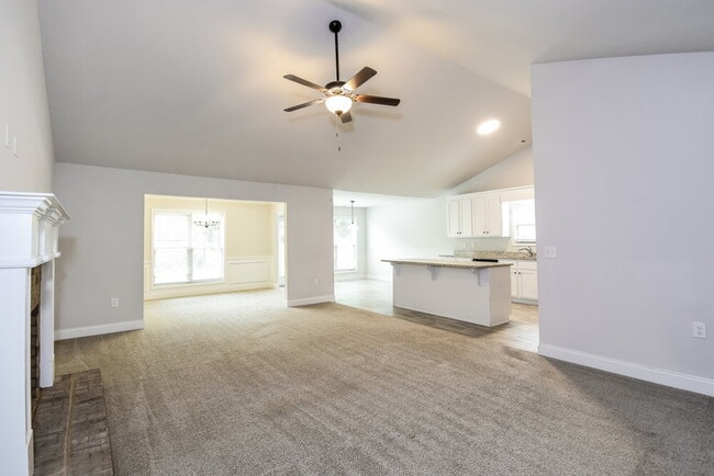 Photo - 84 Heartland Cir