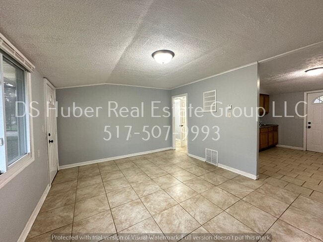Photo - 2303 Fielding-