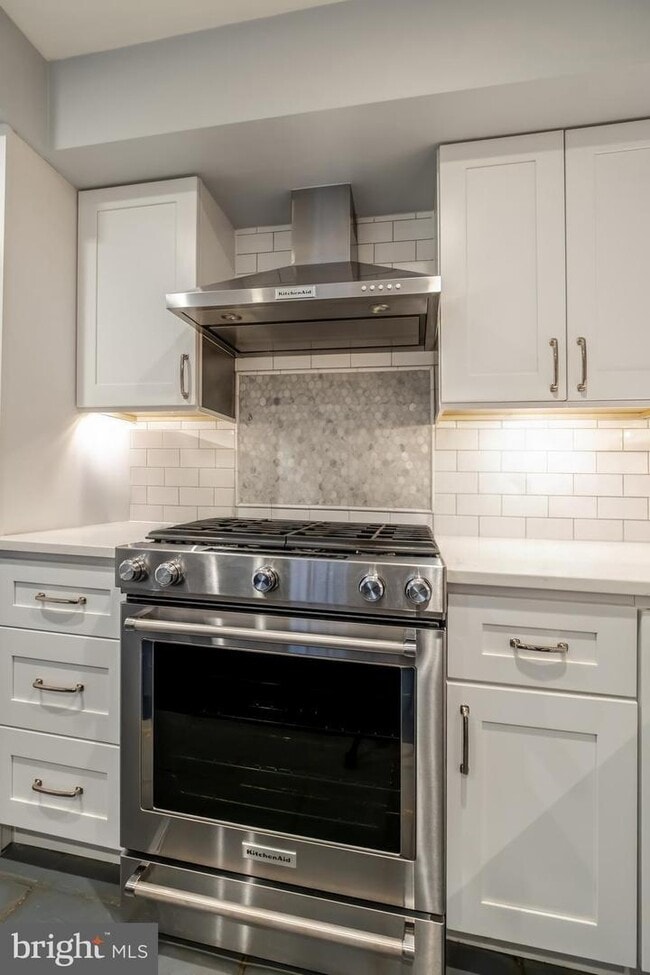 Photo - 908 S Front St