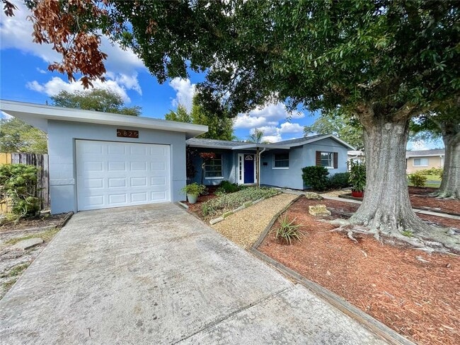 Photo - 5825 30th Ave N