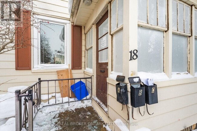 Photo - UNIT A - 18 FIRST AVENUE